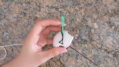 Create a Charming Crochet Kitty Amigurumi Ornament for Your Holiday Decorations