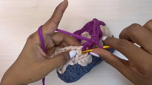 Create Your Stylish Crochet Chic Purse: A Complete Guide to Crochet Fashion