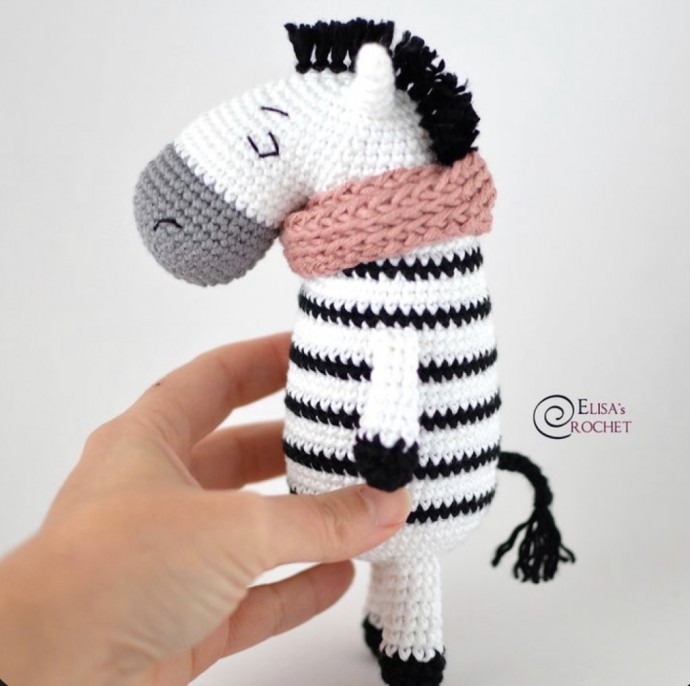 Create Your Own Cute Amigurumi: Zelda the Zebra Project Guide Create Your Own Cute Amigurumi: Zelda the Zebra Project Guide