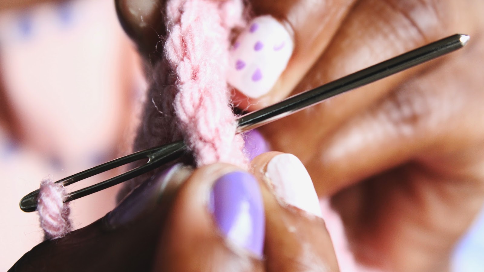Create Your Own Adorable Crochet Bunny Phone Cozy – A Fun and Unique DIY Project