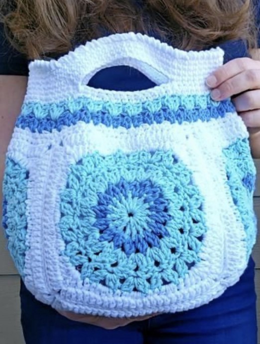 Discover the Perfect Crochet Tote By The Ocean: Your Essential Beach Accessory Discover the Perfect Crochet Tote By The Ocean: Your Essential Beach Accessory