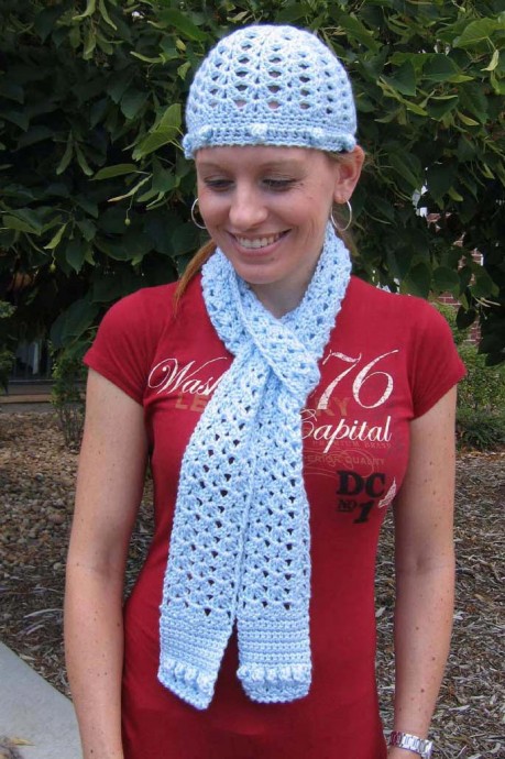 Crochet Lacy Shells Bobble Hat and Scarf Set - A Cozy and Stylish Winter Accessory Crochet Lacy Shells Bobble Hat and Scarf Set - A Cozy and Stylish Winter Accessory