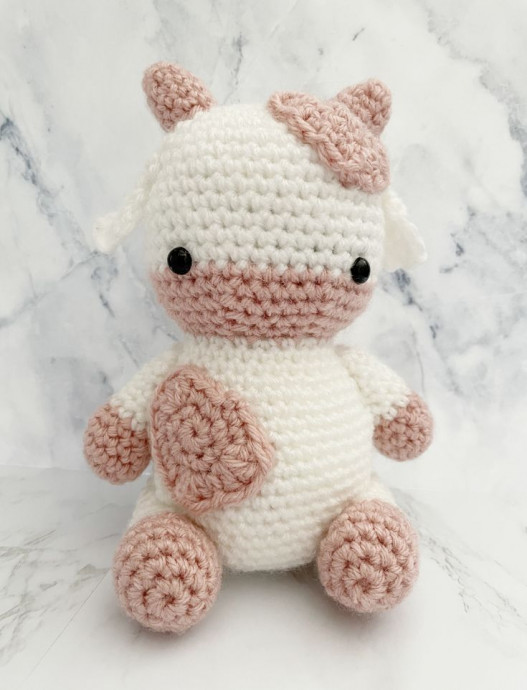 Create Your Own Adorable Crochet Strawberry Cow Amigurumi: A Step-by-Step Guide Create Your Own Adorable Crochet Strawberry Cow Amigurumi: A Step-by-Step Guide