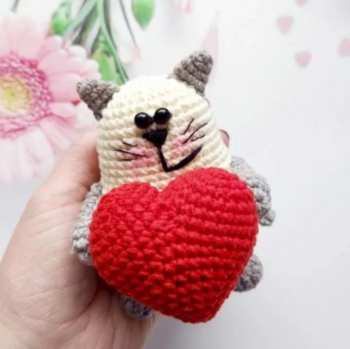 Crochet Valentine Little Cat Amigurumi (Free Pattern)