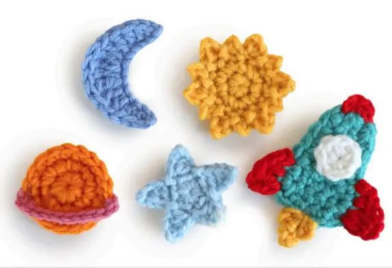 Create Your Own Crochet Galaxy Bag Charm: A Fun and Whimsical Accessory for Bag Lovers