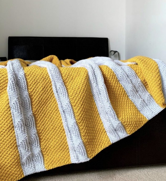 Honey Peaks Throw