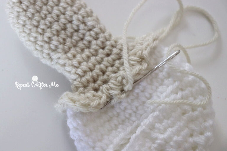 Create a Whimsical Crochet Rooster with Pockets for Your Home Decor