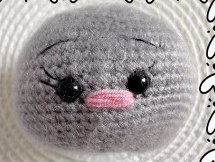 Create Your Own Crochet Amigurumi Bunny: The Fuli Pattern for Beginners and Experts