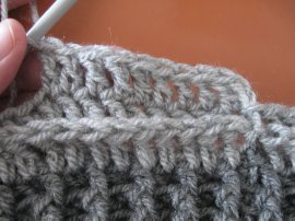 Create Your Own Crochet Beehive Beanie - A Trendy Winter Accessory