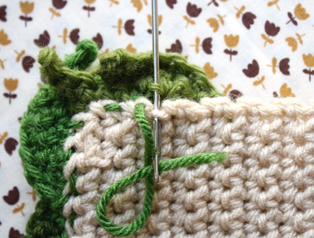 Create a Charming Crochet "I Love Fall" Sign for Your Autumn Decor