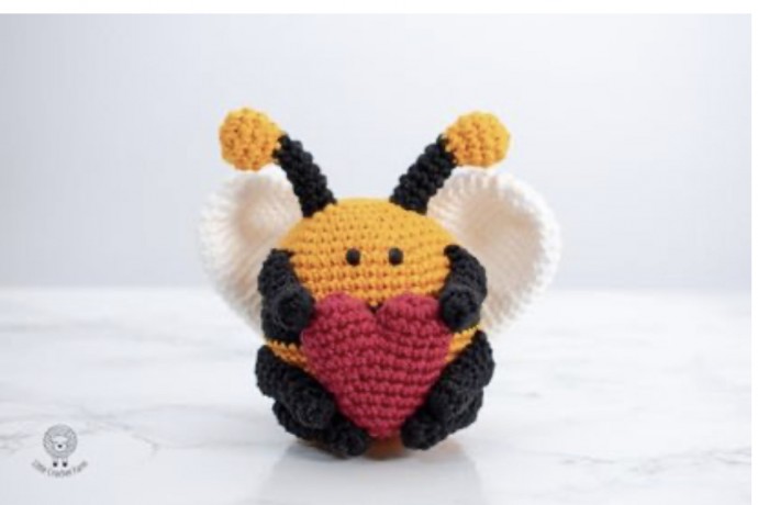Create Your Own Love Bee Amigurumi: A Fun and Customizable Crochet Project Create Your Own Love Bee Amigurumi: A Fun and Customizable Crochet Project