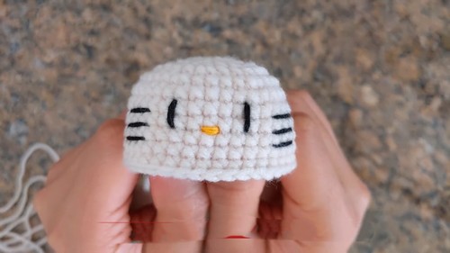 Create a Charming Crochet Kitty Amigurumi Ornament for Your Holiday Decorations