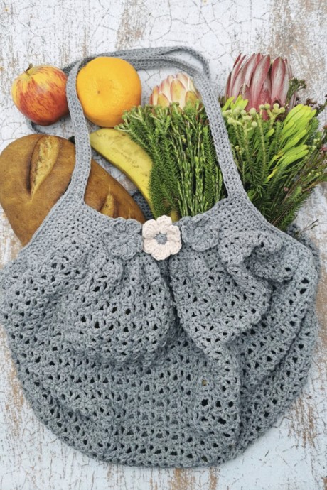 Create Your Own Environmentally-Friendly Crochet Market Bag with This Fun DIY Project