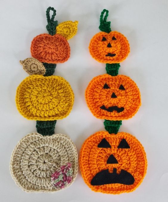 Create a Gorgeous Autumn Wall Hanging with Crochet Pumpkins – Easy Pattern Guide Create a Gorgeous Autumn Wall Hanging with Crochet Pumpkins – Easy Pattern Guide