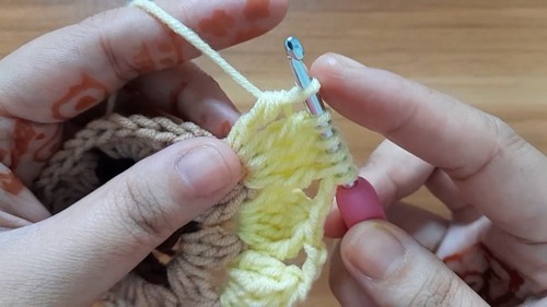 Crochet Sunflower Granny Square