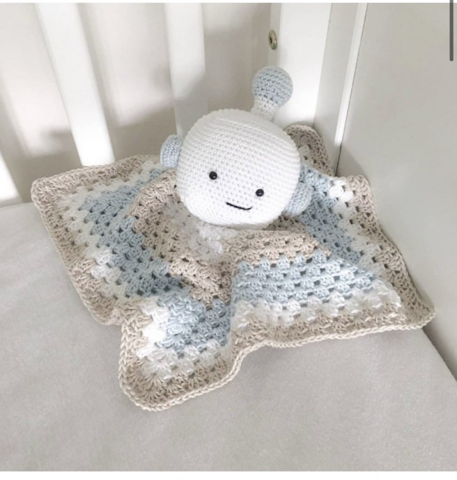 Create the Adorable Jack Robot Lovey Blanket – A Perfect Gift for Children and Nursing Mothers Create the Adorable Jack Robot Lovey Blanket – A Perfect Gift for Children and Nursing Mothers