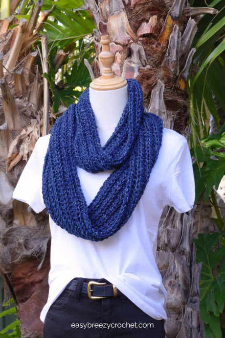Create Your Own Cozy Crochet Infinity Scarf: A Stylish Winter Accessory Create Your Own Cozy Crochet Infinity Scarf: A Stylish Winter Accessory