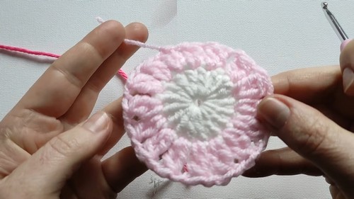 Create a Stunning Crochet Flower Square Pattern for Your Next Project