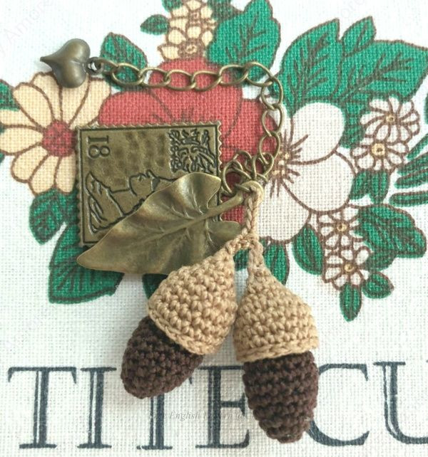 Create Your Own Adorable Crochet Acorn Bracelet Charms Amigurumi for Unique Jewelry