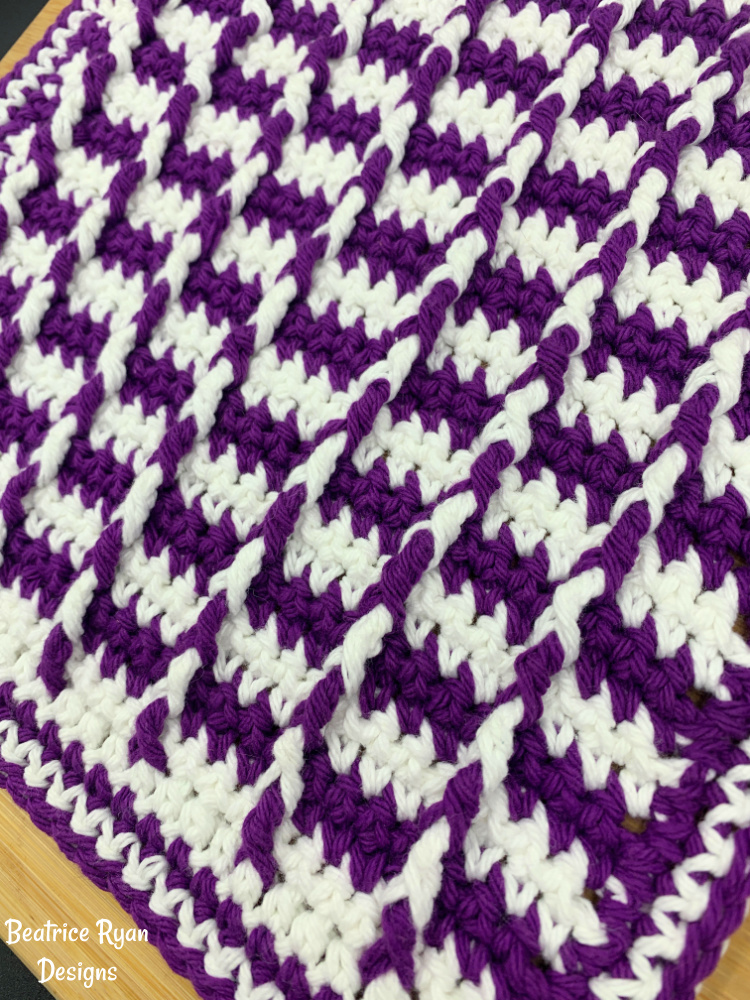 Create A Mesmerizing Optical Illusion Crochet Dishcloth For Your Kitchen