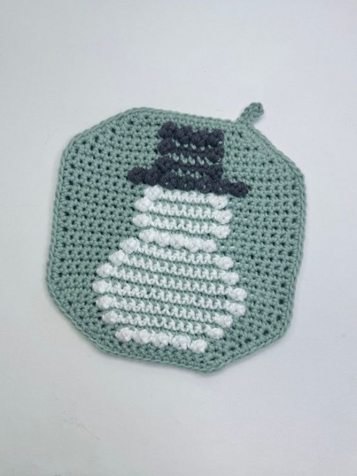 Create An Adorable Snowman Hot Pad With This Easy Crochet Pattern Create An Adorable Snowman Hot Pad With This Easy Crochet Pattern