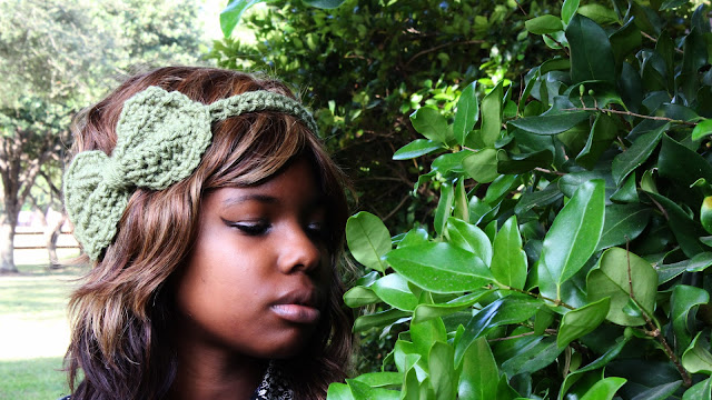 Create Your Own Stunning Crochet Scalloped Bow Headband with This Easy Guide