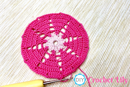 Create a Stunning Crochet Doily with Intricate Heart Designs for Your Home Decor