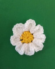 Create a Beautiful Daisy Motif with This Easy Crochet Pattern for Flower Lovers Create a Beautiful Daisy Motif with This Easy Crochet Pattern for Flower Lovers