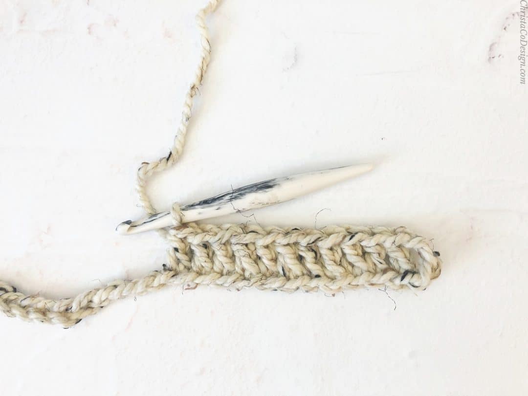 Create Your Own Cozy Crochet Chunky Lace Rectangle Shawl with These Easy Instructions