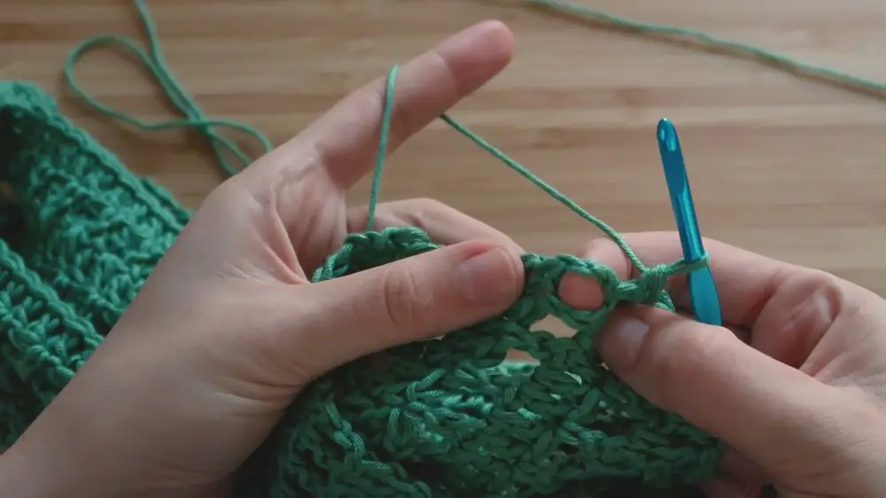 Create Your Own Stylish Crochet Tank Top: A Step-by-Step Guide