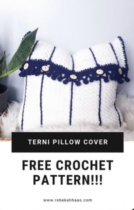 Free Crochet Pattern:  Terni Pillow Cover