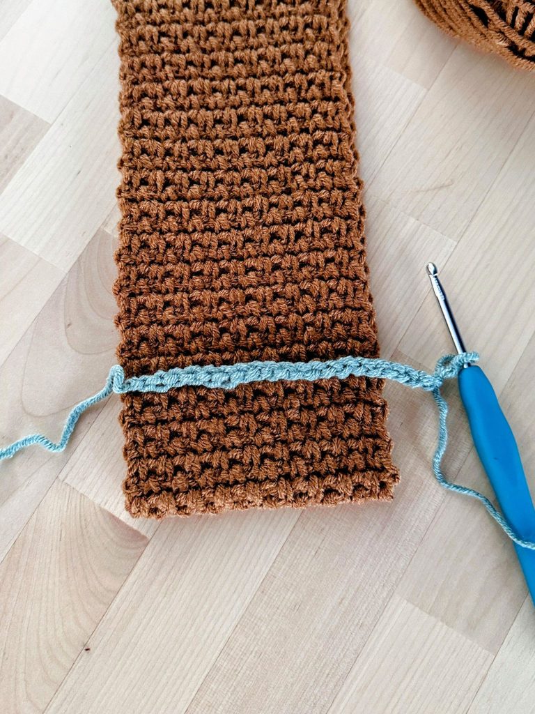Create Your Own Crochet Hiker&rsquo;s Headband: Easy Pattern Guide for Outdoor Enthusiasts