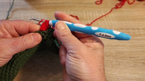 Create Your Own Adorable Crochet Strawberry Basket - A Fun Craft Project