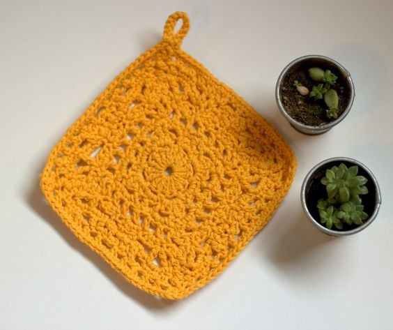 How to Crocheting a Cozy Orange Washcloth - Fun and Simple Guide for Beginners and Experts How to Crocheting a Cozy Orange Washcloth - Fun and Simple Guide for Beginners and Experts