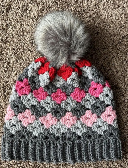 Crochet Granny Diamond Beanie (Free Pattern)