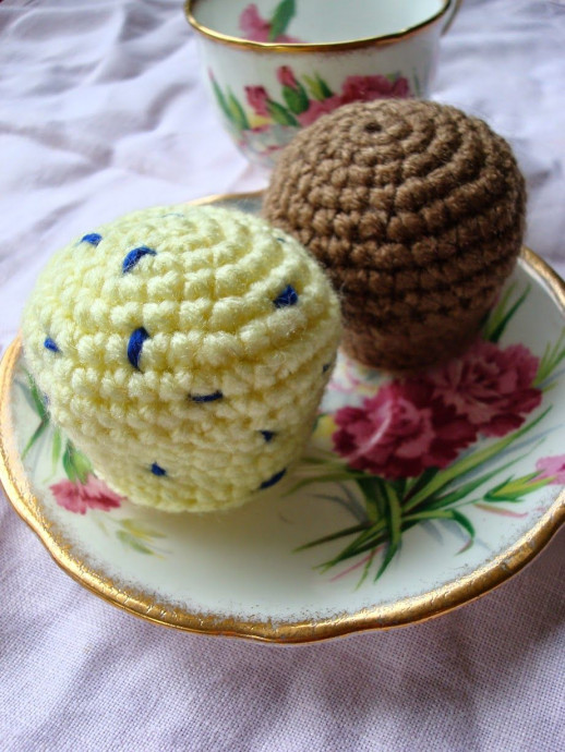 Create Adorable Crochet Muffins and Cupcakes for Your Home Decor