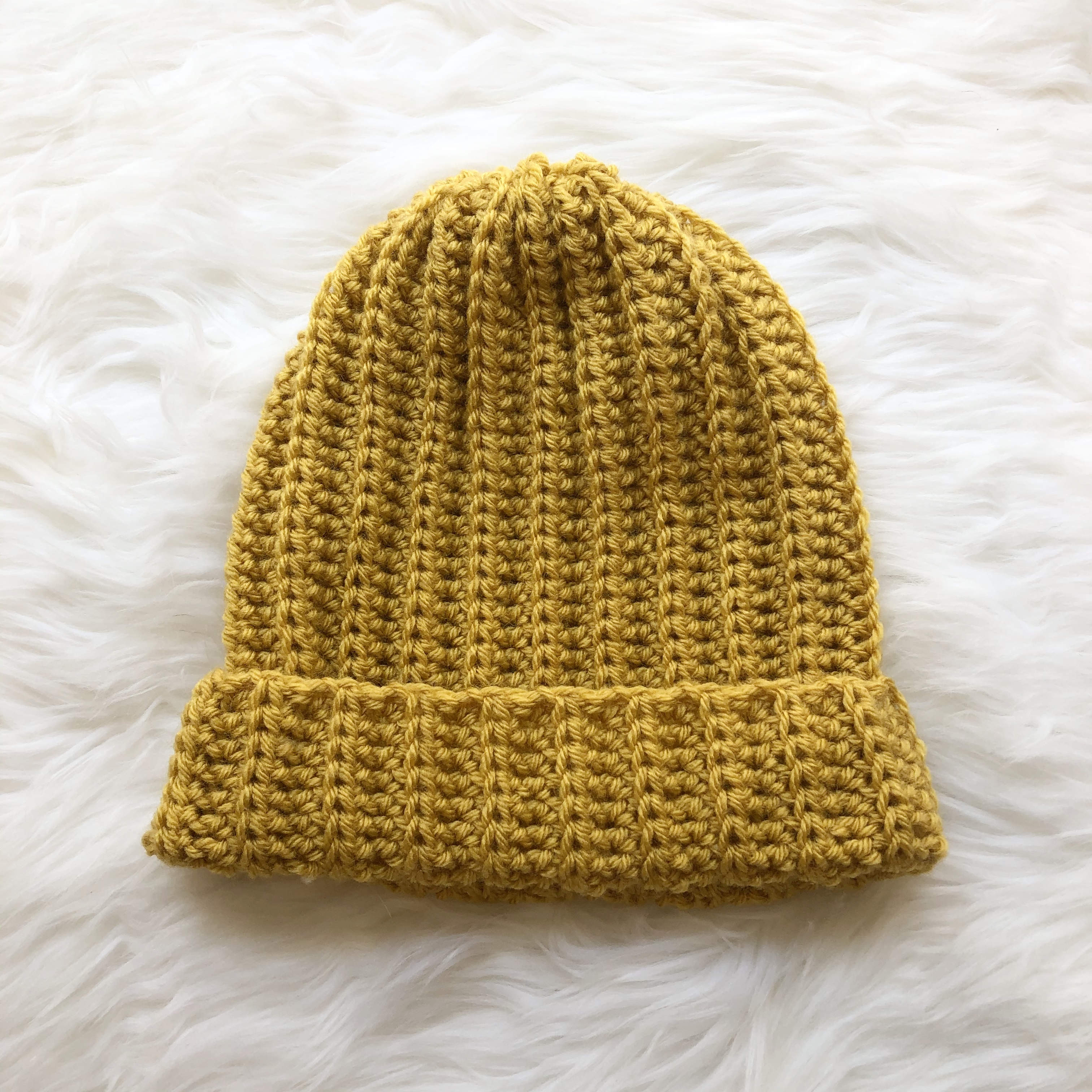 Create Your Own Cozy Ribbed Beanie – A Stylish Crochet Pattern for Winter Fashion