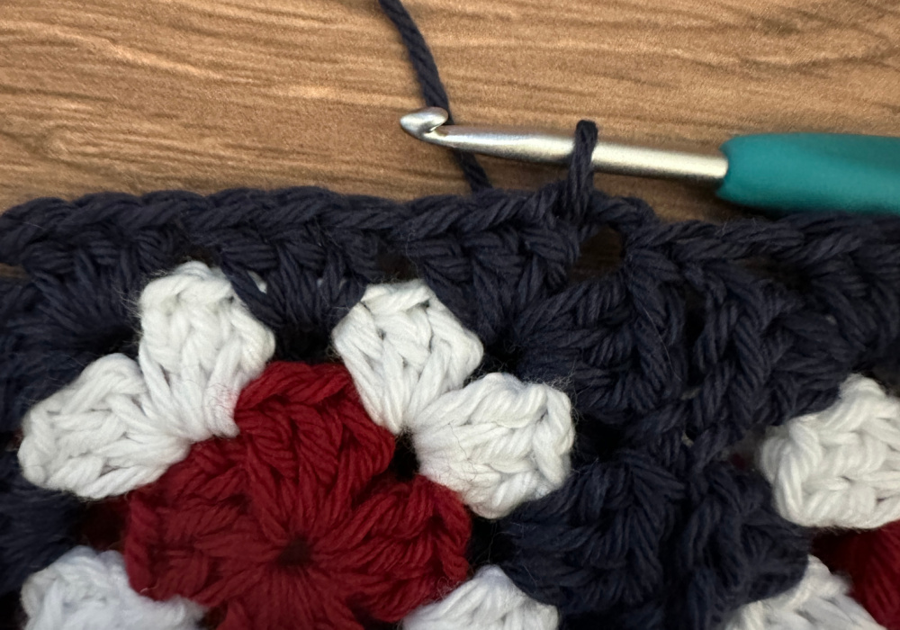 Create Your Own Crochet Patriotic Bucket Hat: An Easy Guide to Trendy DIY Fashion