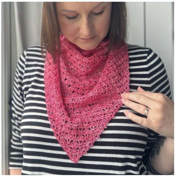 Crochet Lotte Lace Neckerchief (Free Pattern)