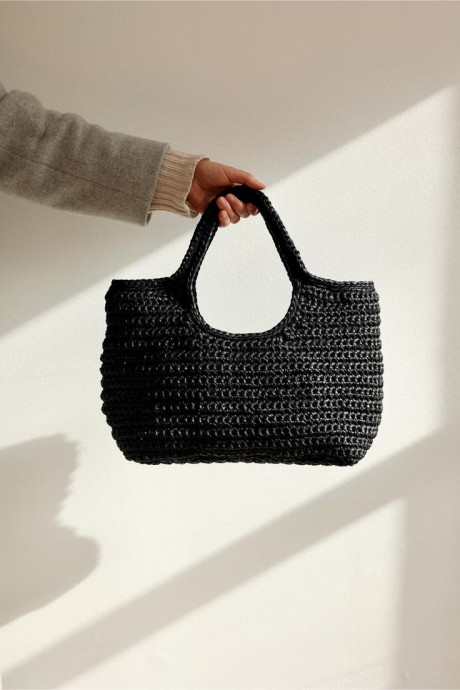 Discover the Crochet Ludlow Basket Bag: A Stylish and Functional Accessory for Every Occasion