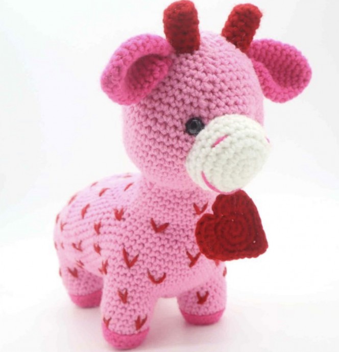 Love Giraffe Amigurumi