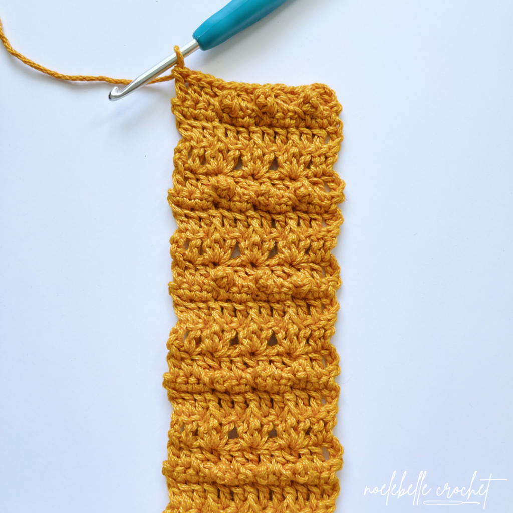 Create Your Own Adorable Crochet Headwrap: A Stylish Accessory for All Seasons