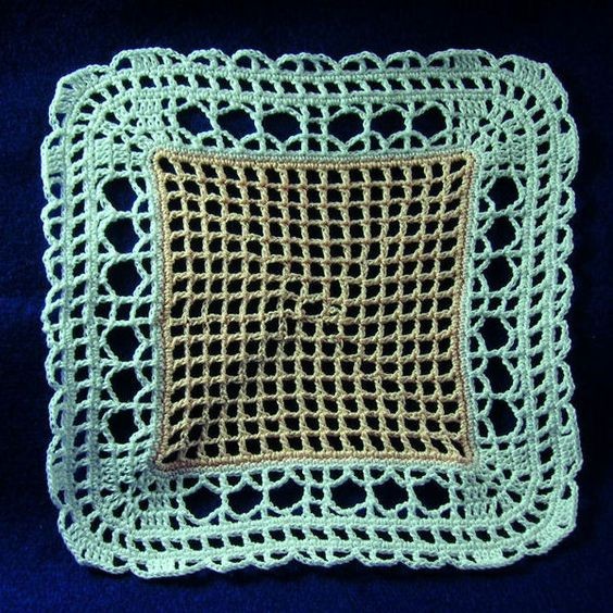 How to Create a Beautiful Crochet Bi-Color Square Doily for Home Decor How to Create a Beautiful Crochet Bi-Color Square Doily for Home Decor
