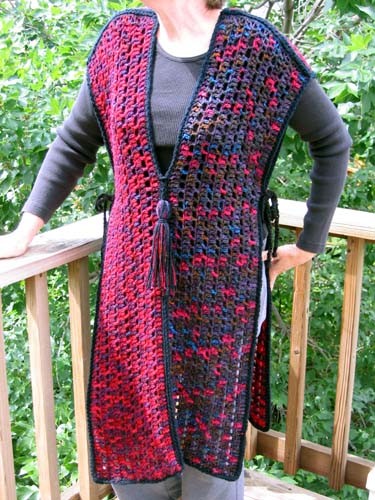 Crochet Half and Half Tabard: A Unique Accessory for Your Wardrobe Crochet Half and Half Tabard: A Unique Accessory for Your Wardrobe