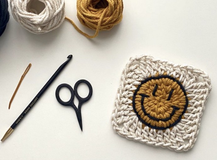 Create a Whimsical Smiley Face Granny Square: A Fun Crochet Project Create a Whimsical Smiley Face Granny Square: A Fun Crochet Project