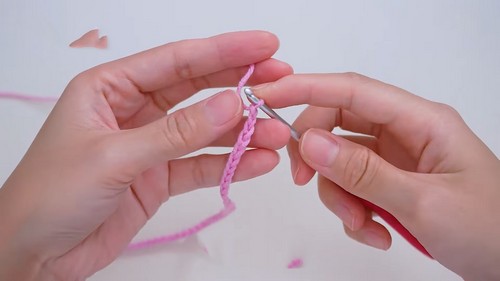 How to Create Adorable Crochet Ribbon Bows for Any Project