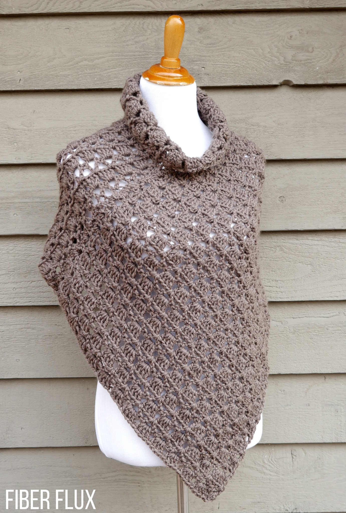 Discover the Enchanting Crochet Woodland Splendor Poncho for Magical Style and Comfort