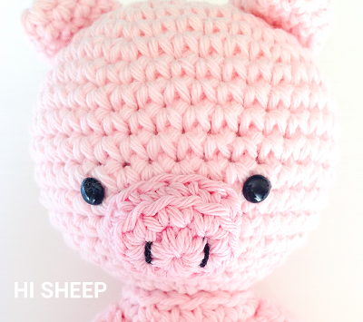 Create Your Own Adorable Crochet Pig in a Blanket: A Comprehensive Guide to Crafting This Charming Amigurumi
