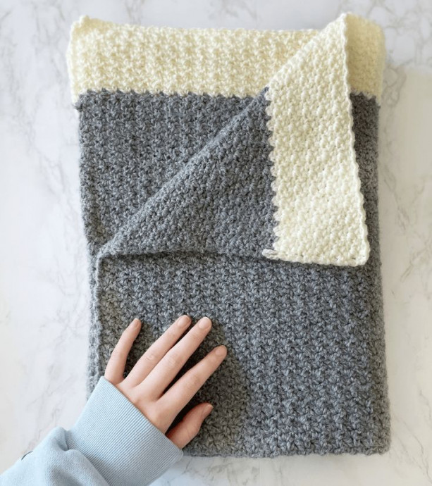 Crochet Classic Victoria Wattle Blanket: A Perfect Cozy Addition to Your Home Crochet Classic Victoria Wattle Blanket: A Perfect Cozy Addition to Your Home