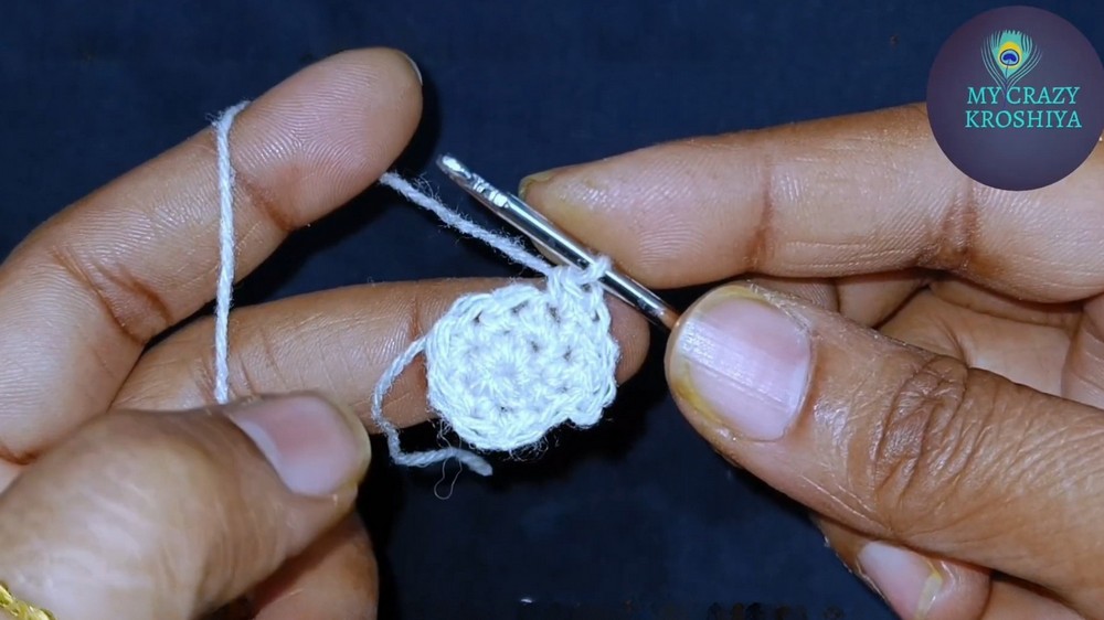 Create Your Own Adorable Crochet Fish Amigurumi Keychain - A Step-by-Step Guide